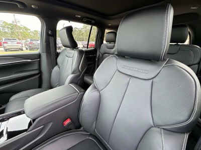 2024 Jeep Grand Cherokee Base