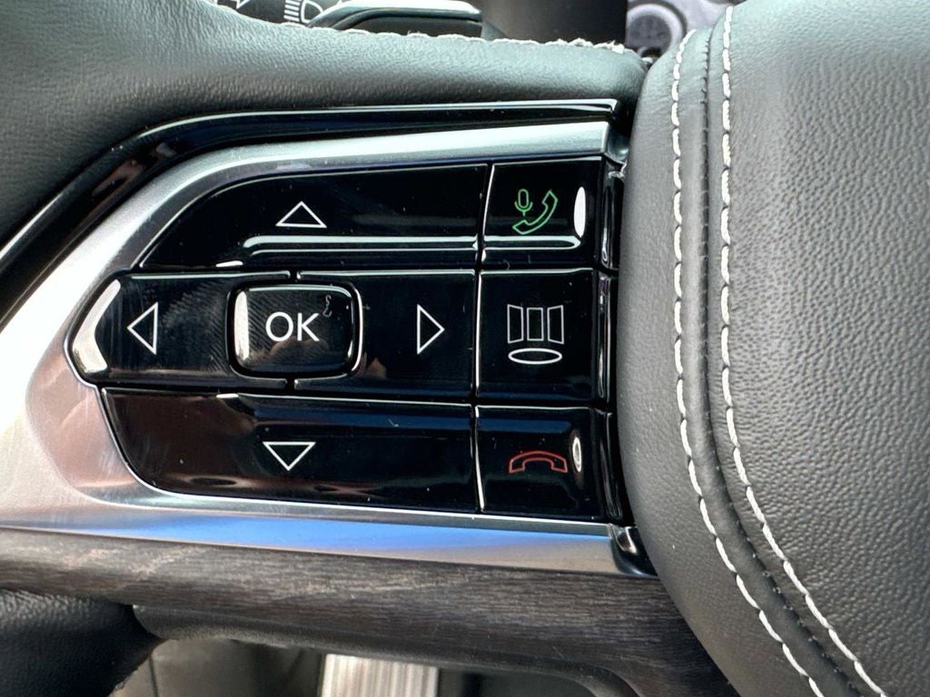 2024 Jeep Grand Cherokee Base