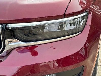 2024 Jeep Grand Cherokee Base