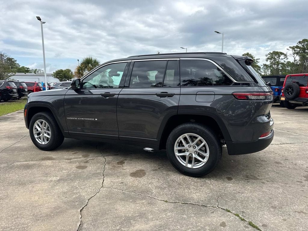 2026 Jeep Grand Cherokee Laredo