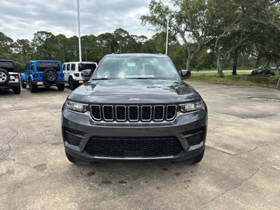2026 Jeep Grand Cherokee Laredo