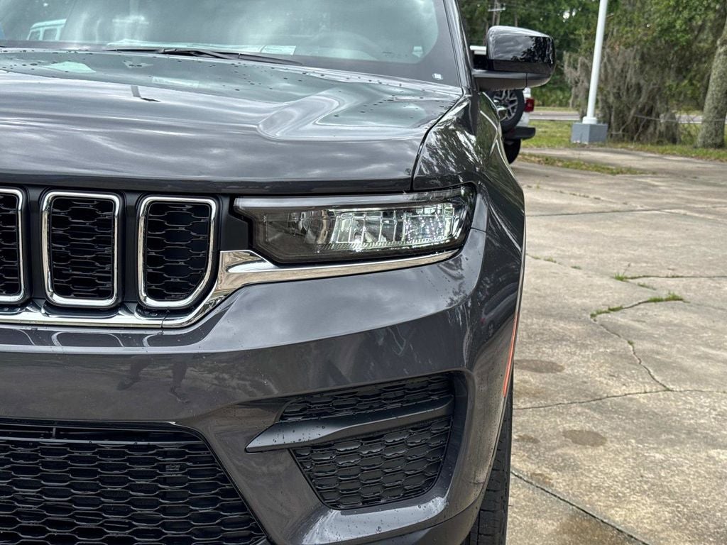 2026 Jeep Grand Cherokee Laredo