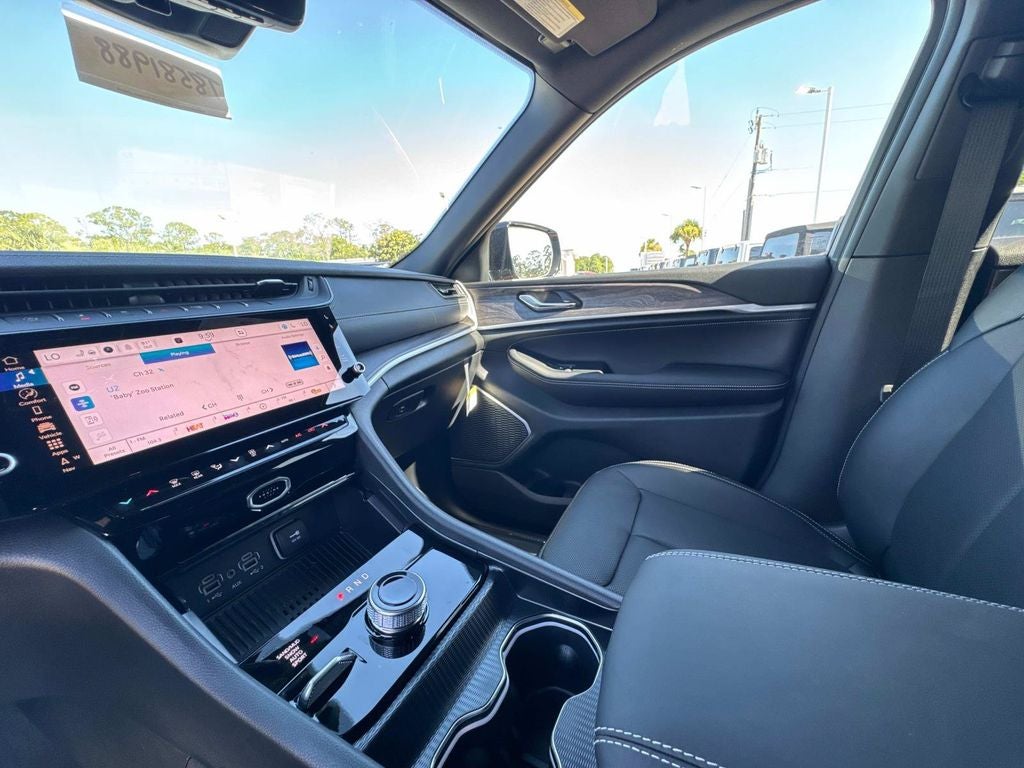 2026 Jeep Grand Cherokee Limited Reserve