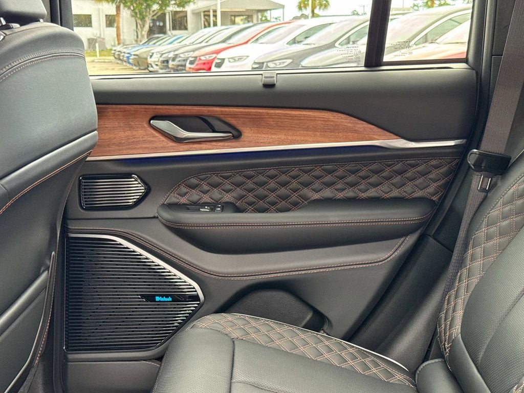 2026 Jeep Grand Cherokee Summit
