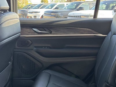 2027 Jeep Grand Cherokee L Limited