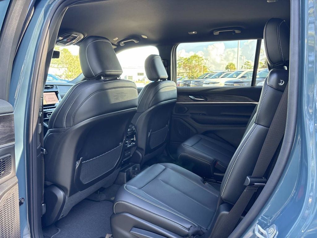 2027 Jeep Grand Cherokee L Limited