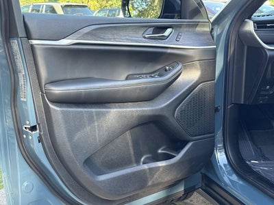 2027 Jeep Grand Cherokee L Limited