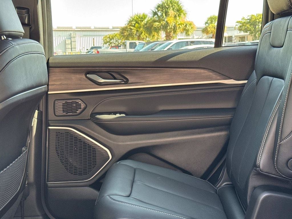 2026 Jeep Grand Cherokee L Limited Reserve