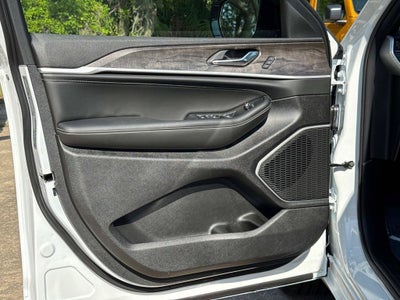 2026 Jeep Grand Cherokee L Limited Reserve