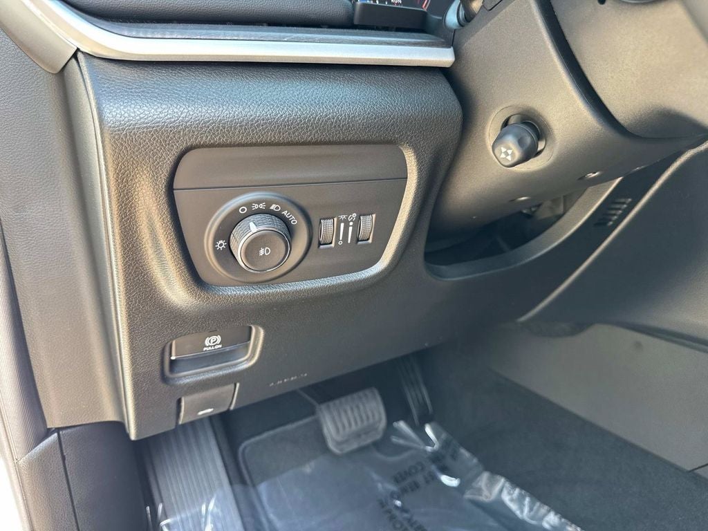 2026 Jeep Grand Cherokee L Limited Reserve
