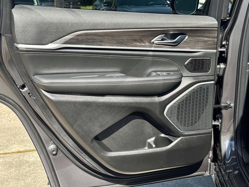 2026 Jeep Grand Cherokee L Limited Reserve