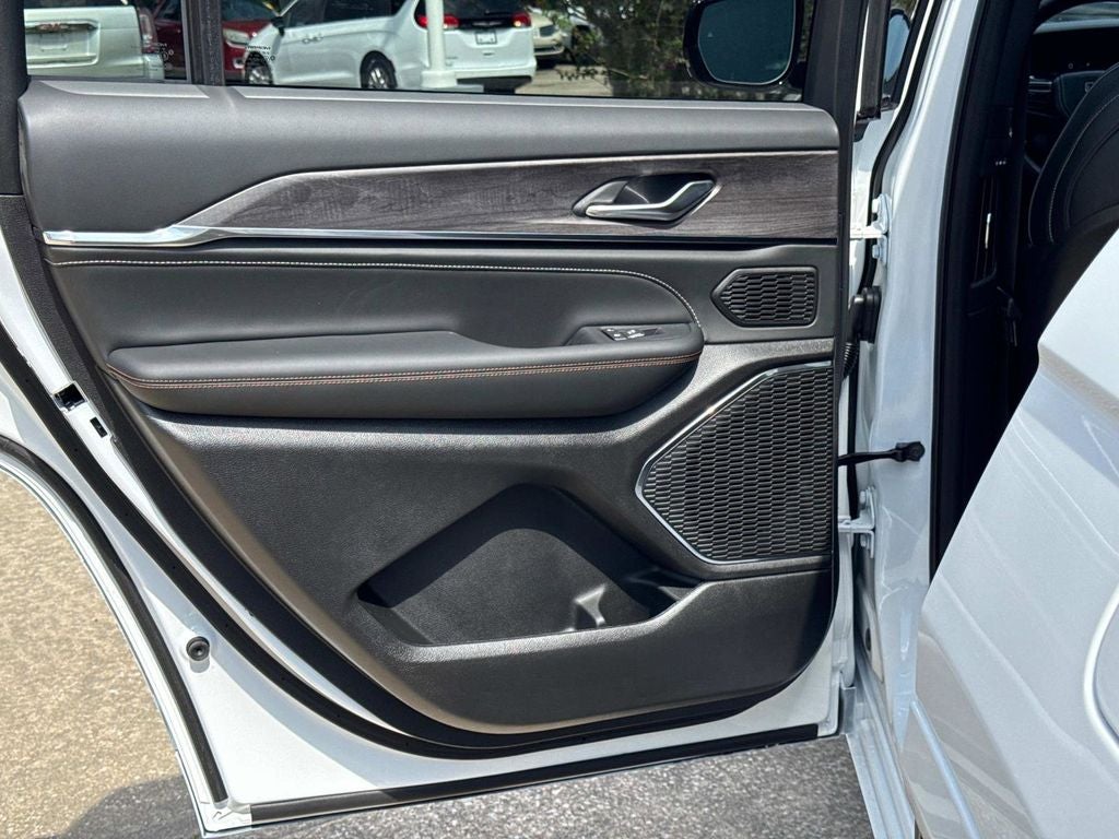 2025 Jeep Grand Cherokee L Overland