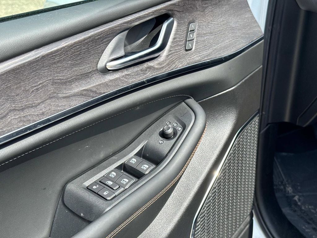 2025 Jeep Grand Cherokee L Overland