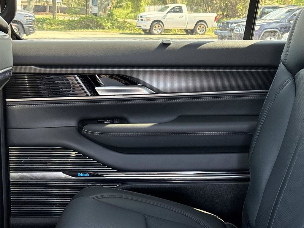 2026 Jeep Grand Wagoneer L Summit Obsidian