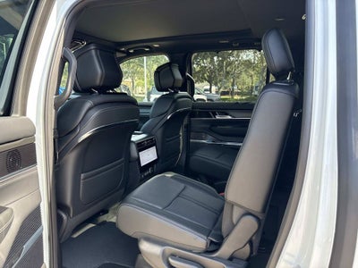 2026 Jeep Grand Wagoneer L Summit Obsidian