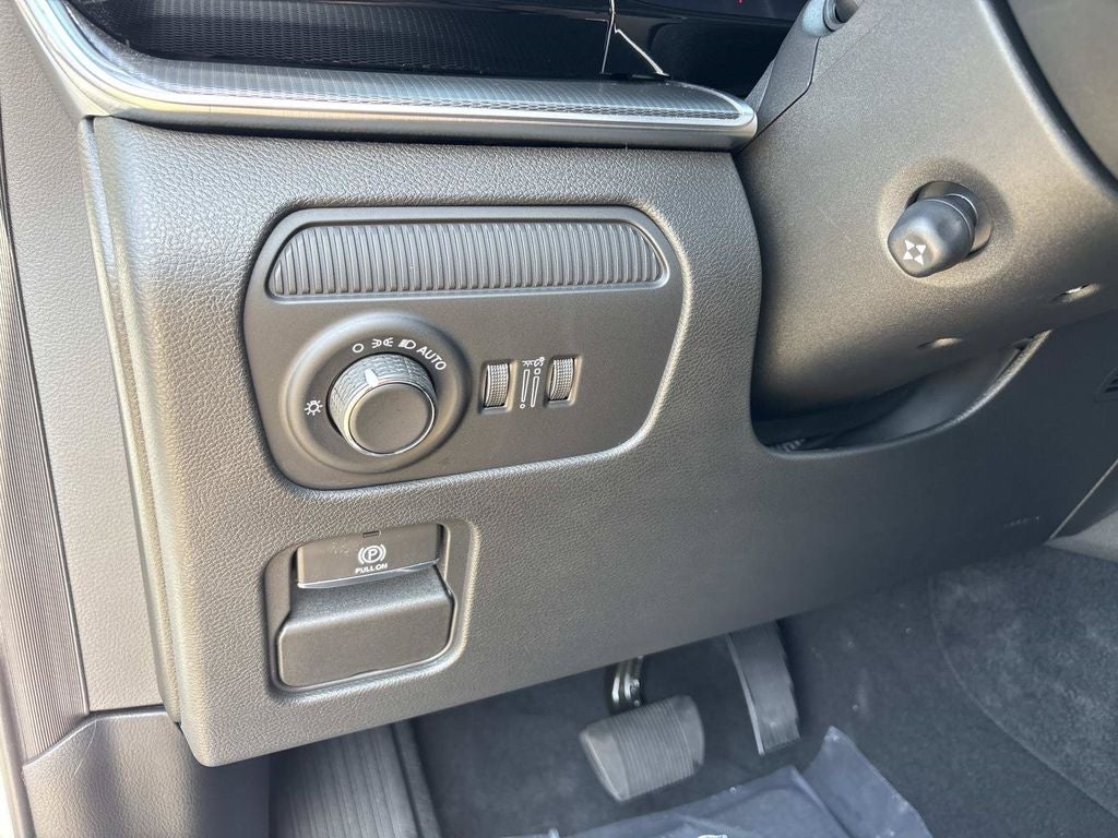 2026 Jeep Grand Wagoneer L Summit Obsidian