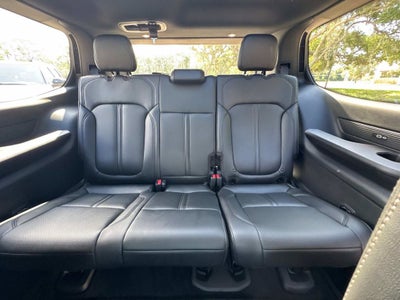 2026 Jeep Grand Wagoneer 4x2
