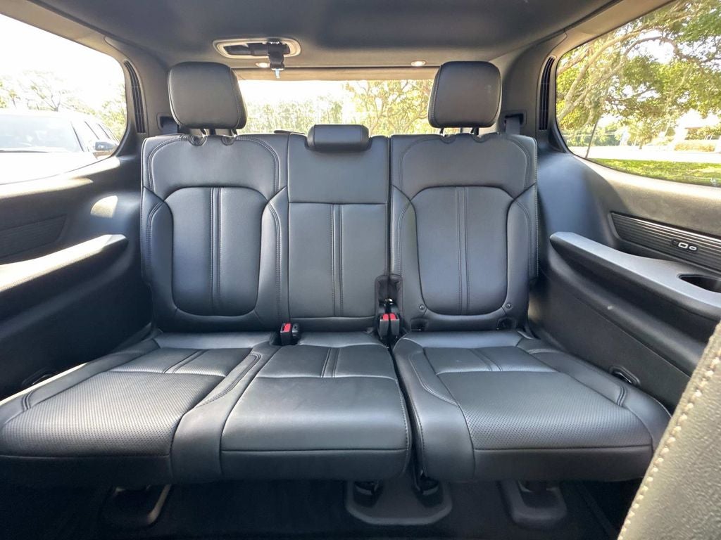 2026 Jeep Grand Wagoneer 4x2