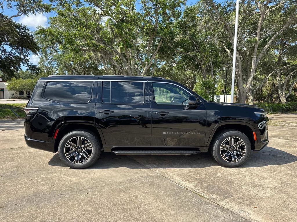 2026 Jeep Grand Wagoneer 4x2