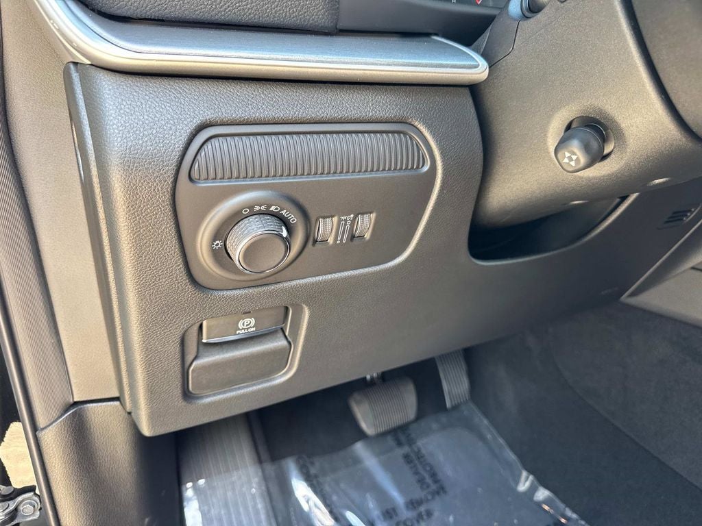2026 Jeep Grand Wagoneer 4x2