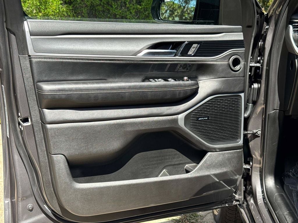 2026 Jeep Grand Wagoneer 4x4