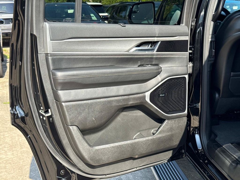 2026 Jeep Grand Wagoneer Limited Reserve