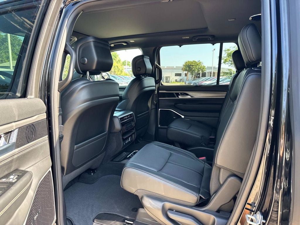 2026 Jeep Grand Wagoneer Limited Reserve