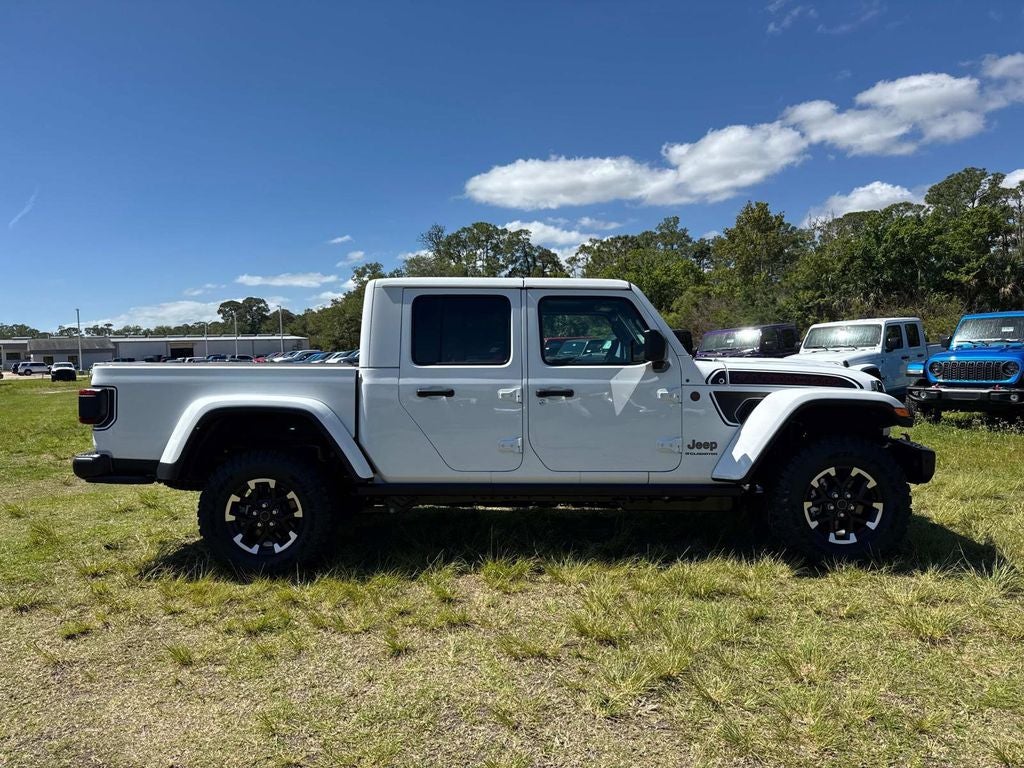 2026 Jeep Gladiator Shadow Ops