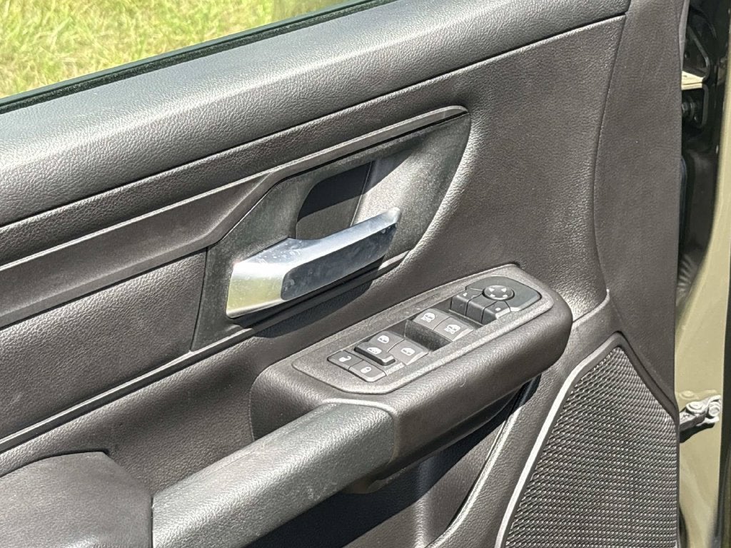 2027 RAM 1500 Express