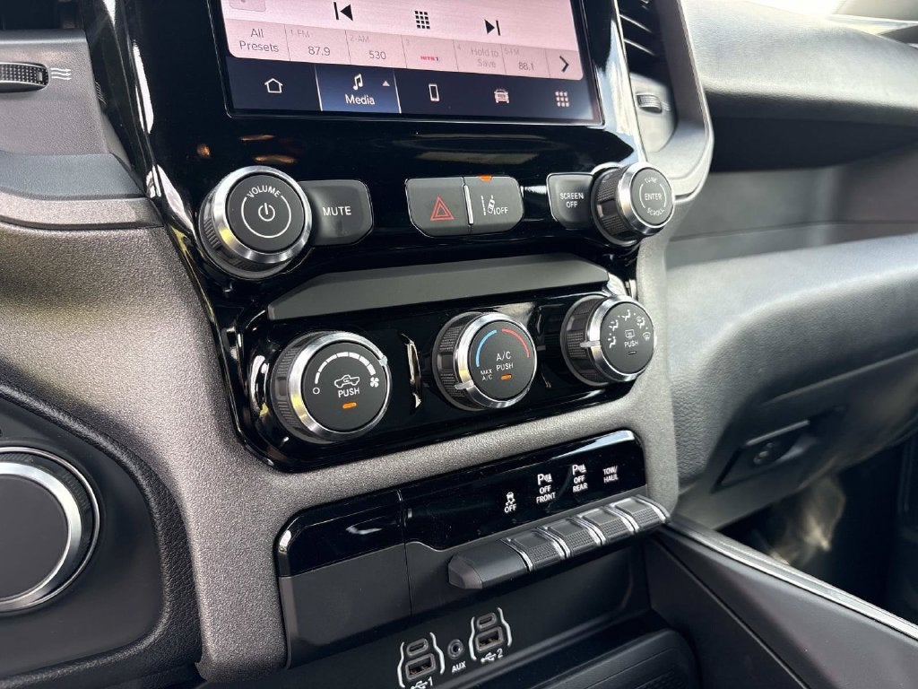 2027 RAM 1500 Express