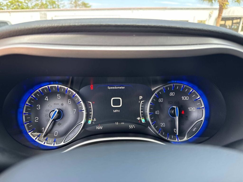 2026 Chrysler Pacifica Select