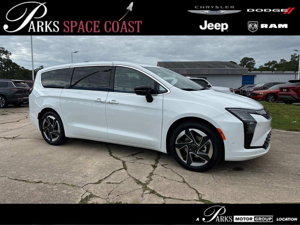 2027 Chrysler Pacifica Limited