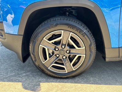 2026 Jeep Cherokee Laredo
