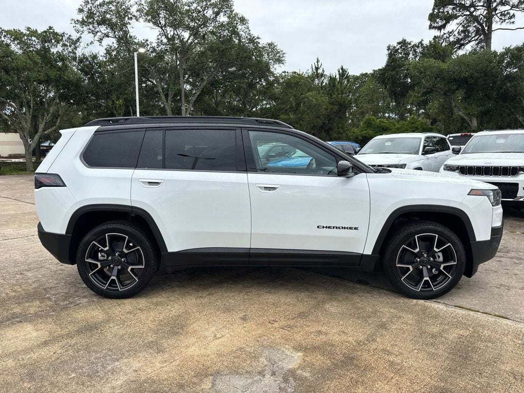 2026 Jeep Cherokee Overland