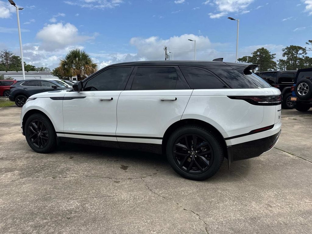 2026 Land Rover Range Rover Velar Dynamic SE