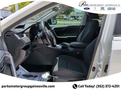2021 Toyota RAV4 LE