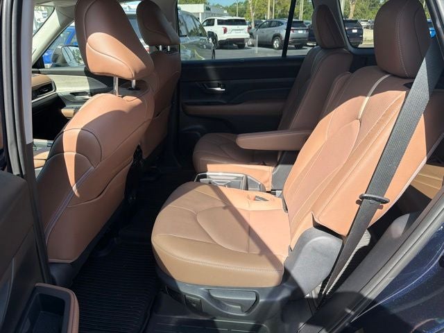 2025 Toyota Grand Highlander Platinum