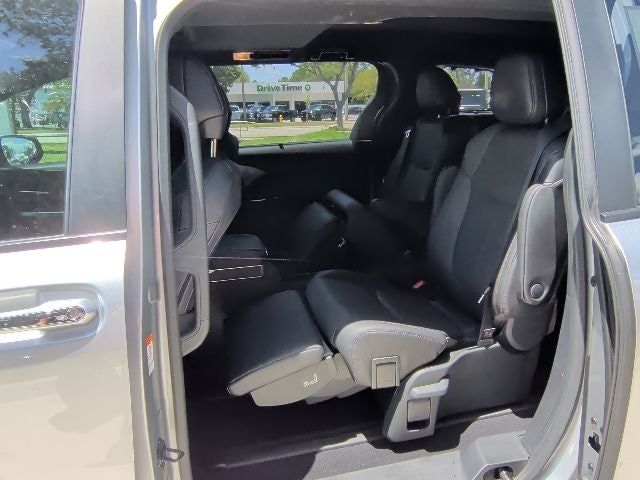 2025 Toyota Sienna Platinum 7 Passenger