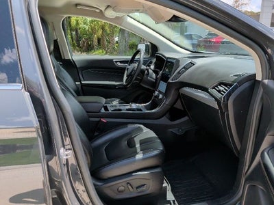 2021 Ford Edge Titanium