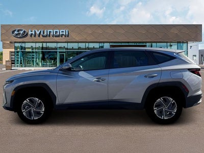 2026 Hyundai Tucson Hybrid Blue SE