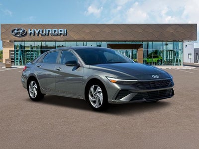 2025 Hyundai Elantra Hybrid SEL Sport