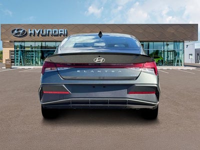 2025 Hyundai Elantra Hybrid SEL Sport