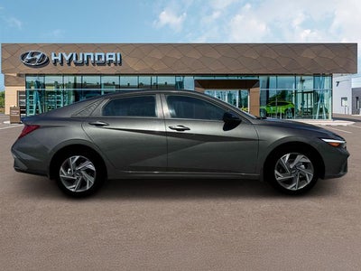 2025 Hyundai Elantra Hybrid SEL Sport