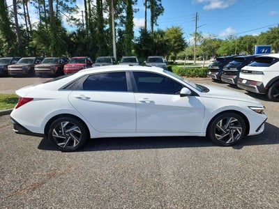 2025 Hyundai Elantra Hybrid Limited