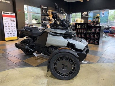 2025 Can-Am Canyon? Base
