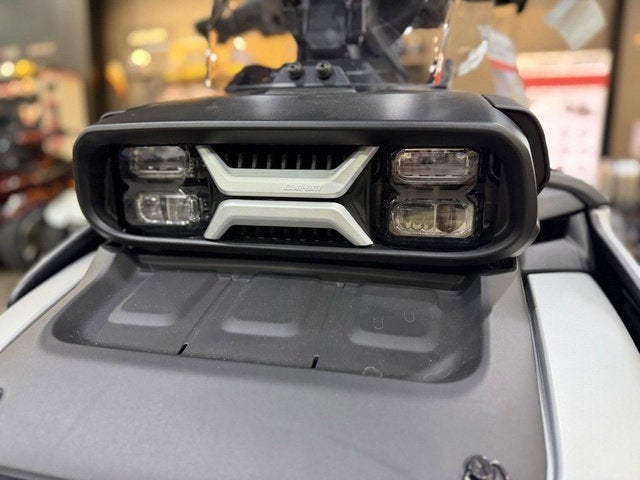 2025 Can-Am Canyon? Base