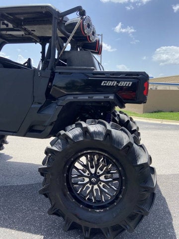2021 Can-Am Defender MAX Lone Star HD10