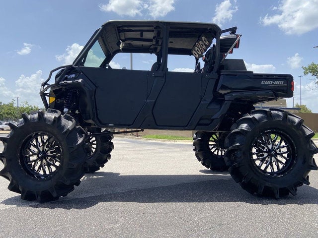 2021 Can-Am Defender MAX Lone Star HD10