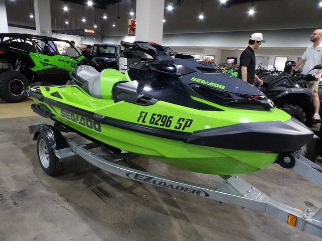 2020 Sea-Doo RXT-X 300 IBR & Sound System California Green And Black Base