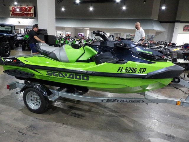 2020 Sea-Doo RXT-X 300 IBR & Sound System California Green And Black Base